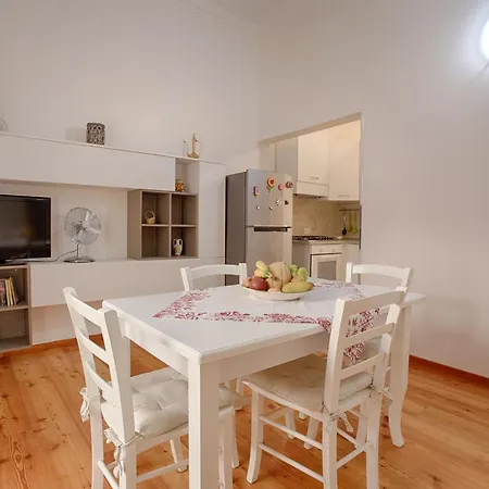 Apartment Piazza San Domenico Near The Sea!